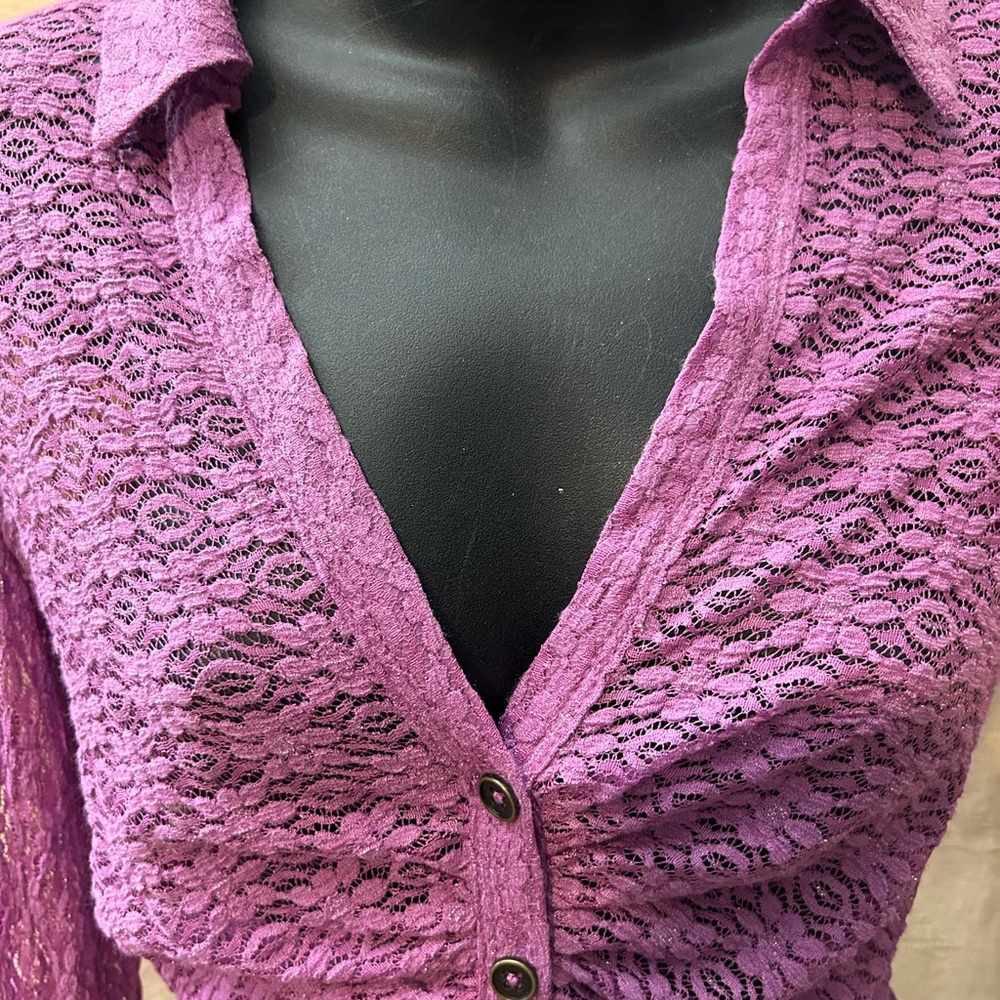NWT Free People Size XS lace with metallic threads Front ruching, button down - Picture 7 of 9